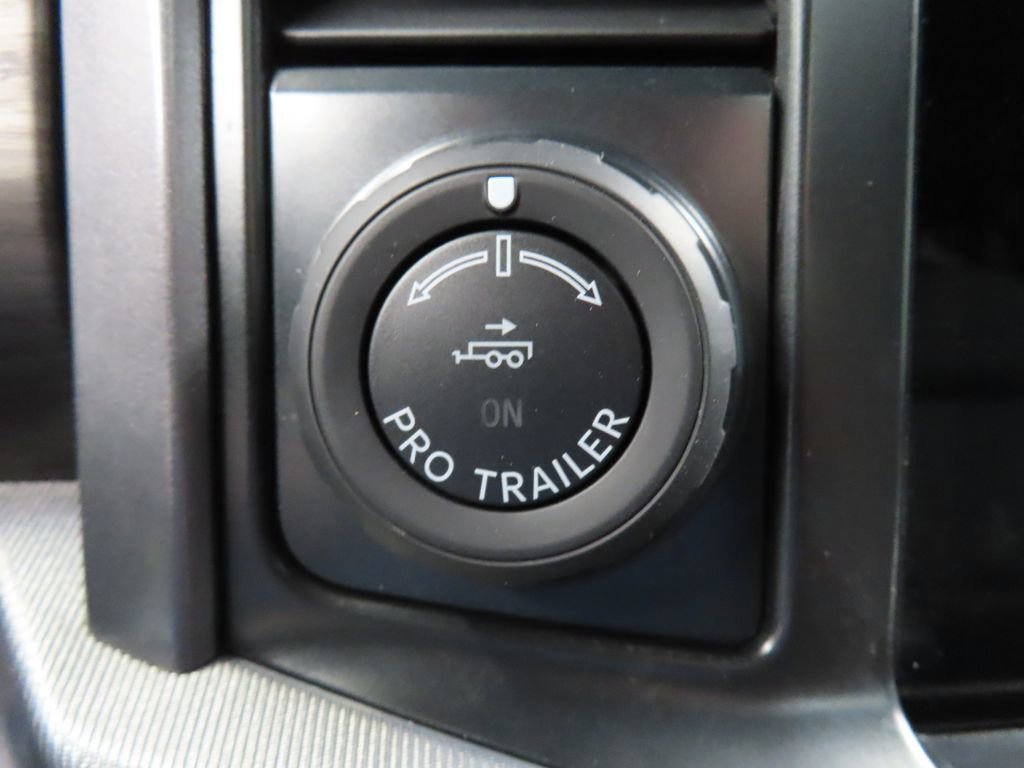 Used 2025 Ford F150 Lariat w/ Tow/Haul Package AWD/4WD image 61