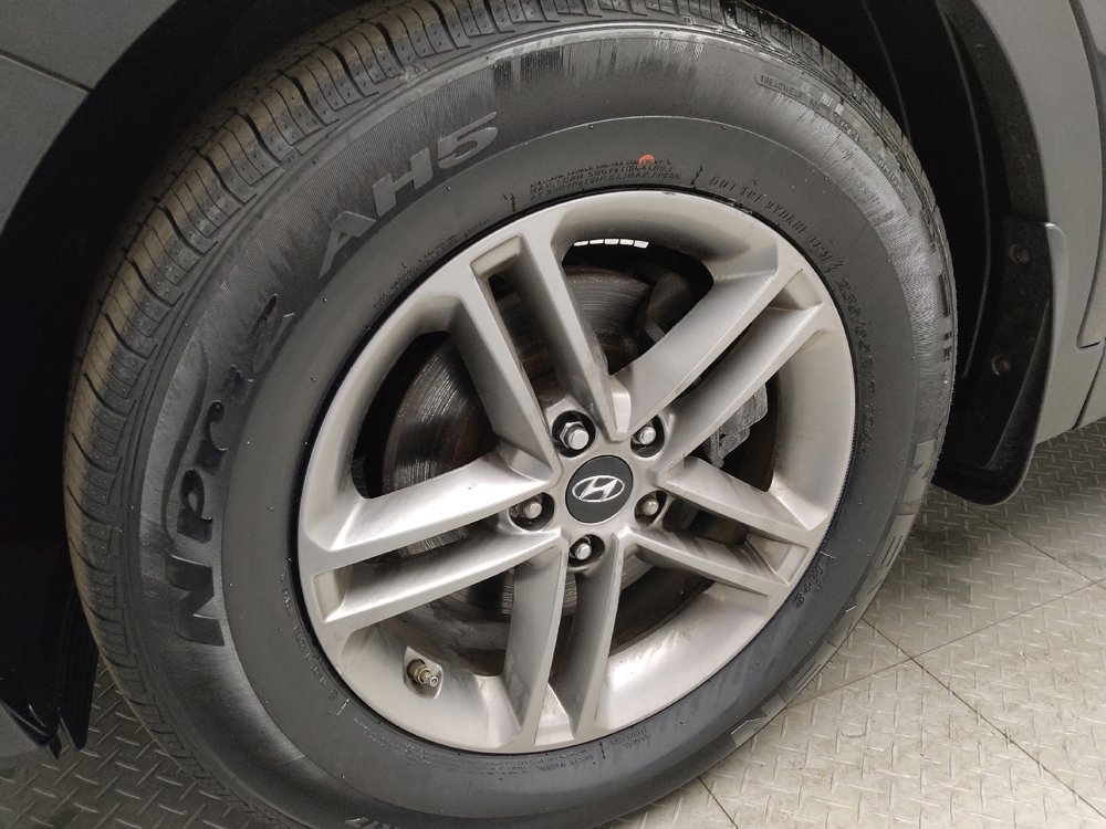 Used 2018 Hyundai Santa Fe Sport w/ 2.4L Value Package 02 FWD image 31