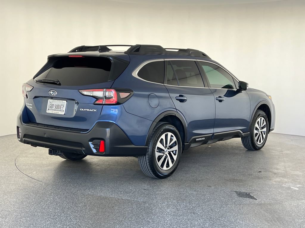 Used 2020 Subaru Outback Premium w/ Popular Package #1 AWD/4WD image 3