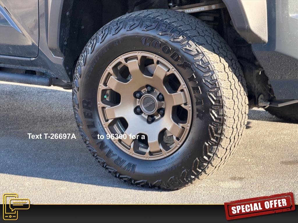 Used 2024 Toyota Tacoma Trailhunter image 25