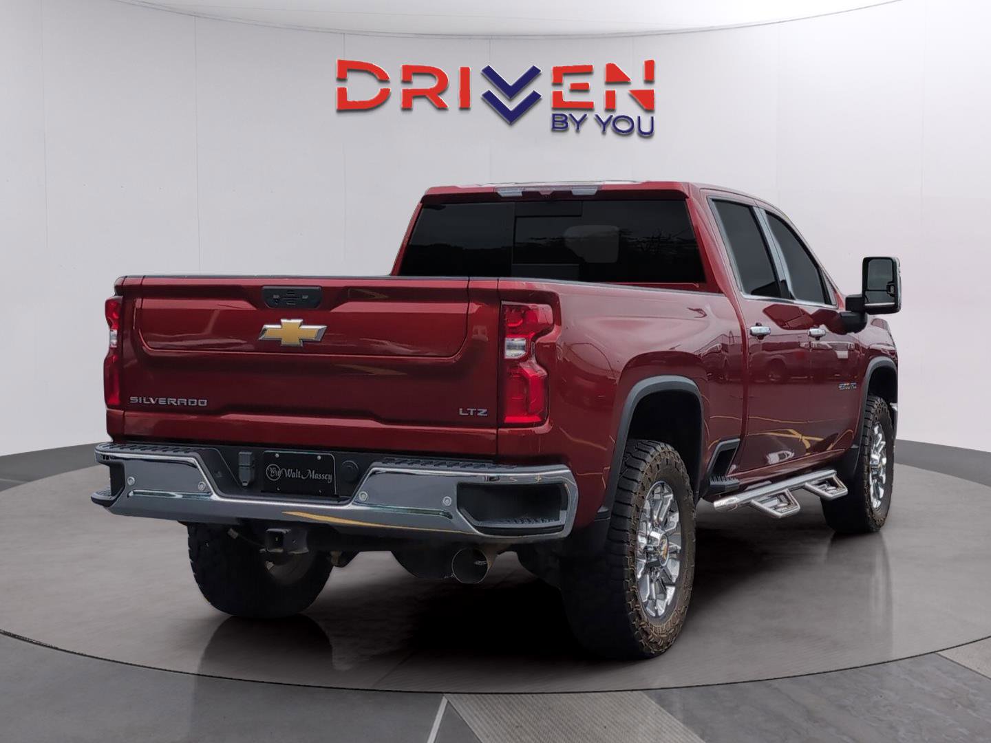 Used 2024 Chevrolet Silverado 2500 LTZ w/ LTZ Plus Package AWD/4WD image 5