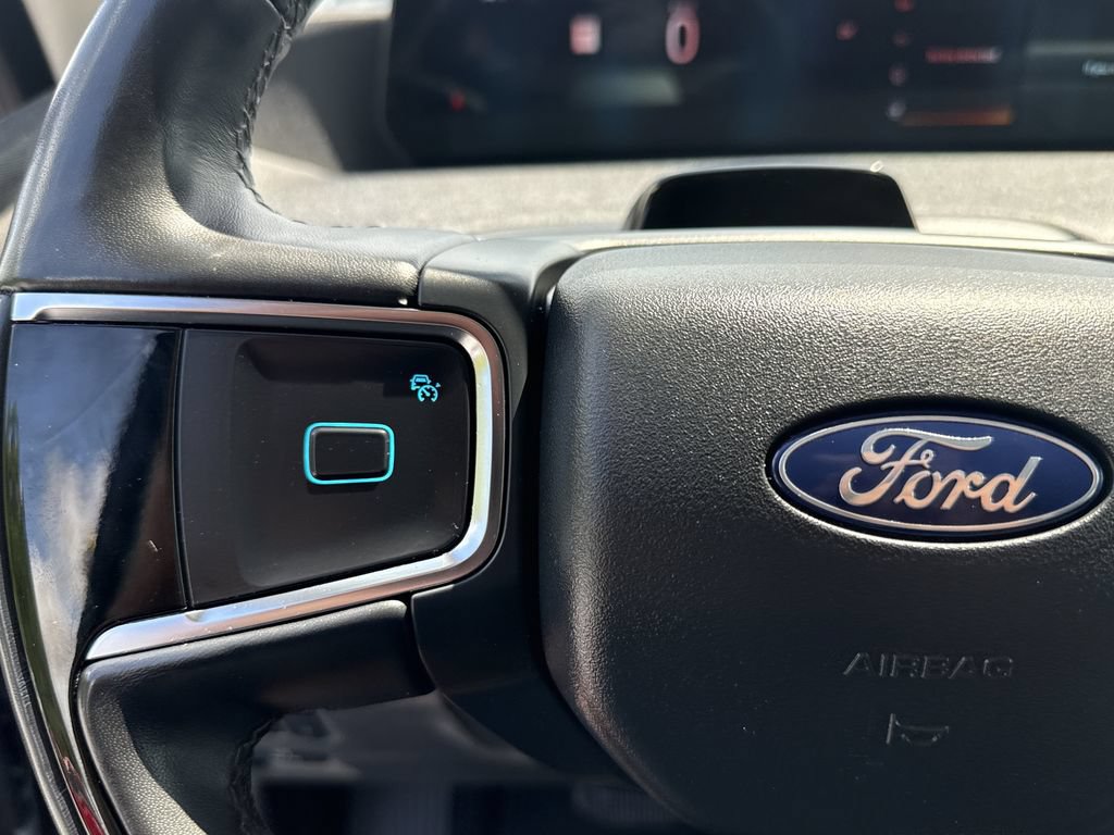 Used 2025 Ford Expedition Platinum AWD/4WD image 24