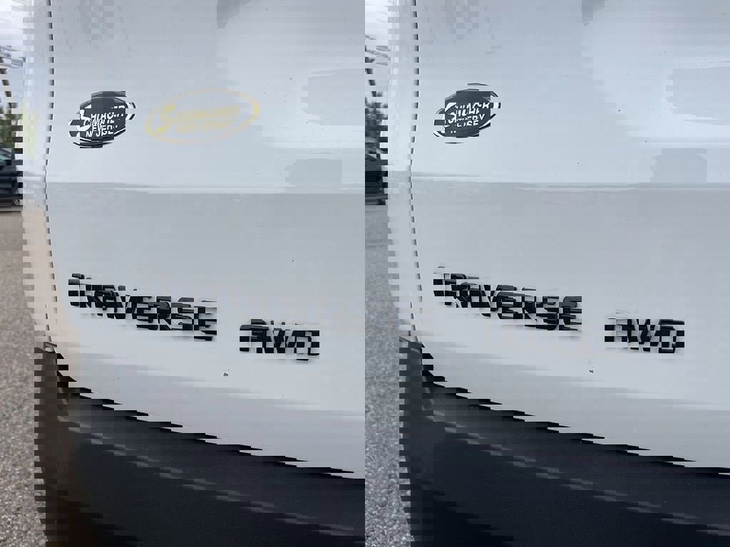 Used 2023 Chevrolet Traverse RS image 19