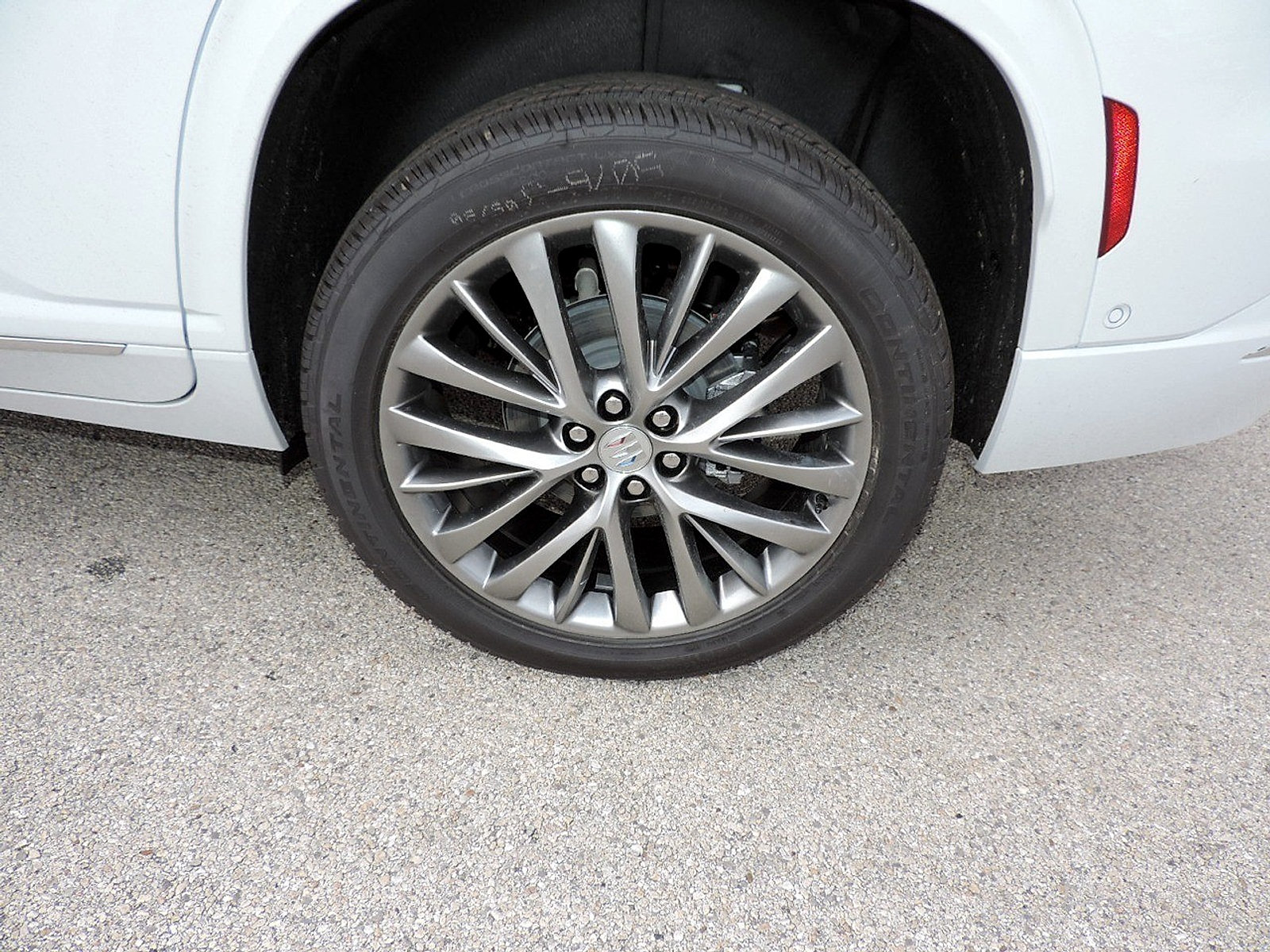 New 2026 Buick Enclave Avenir w/ Super Cruise Package FWD image 9
