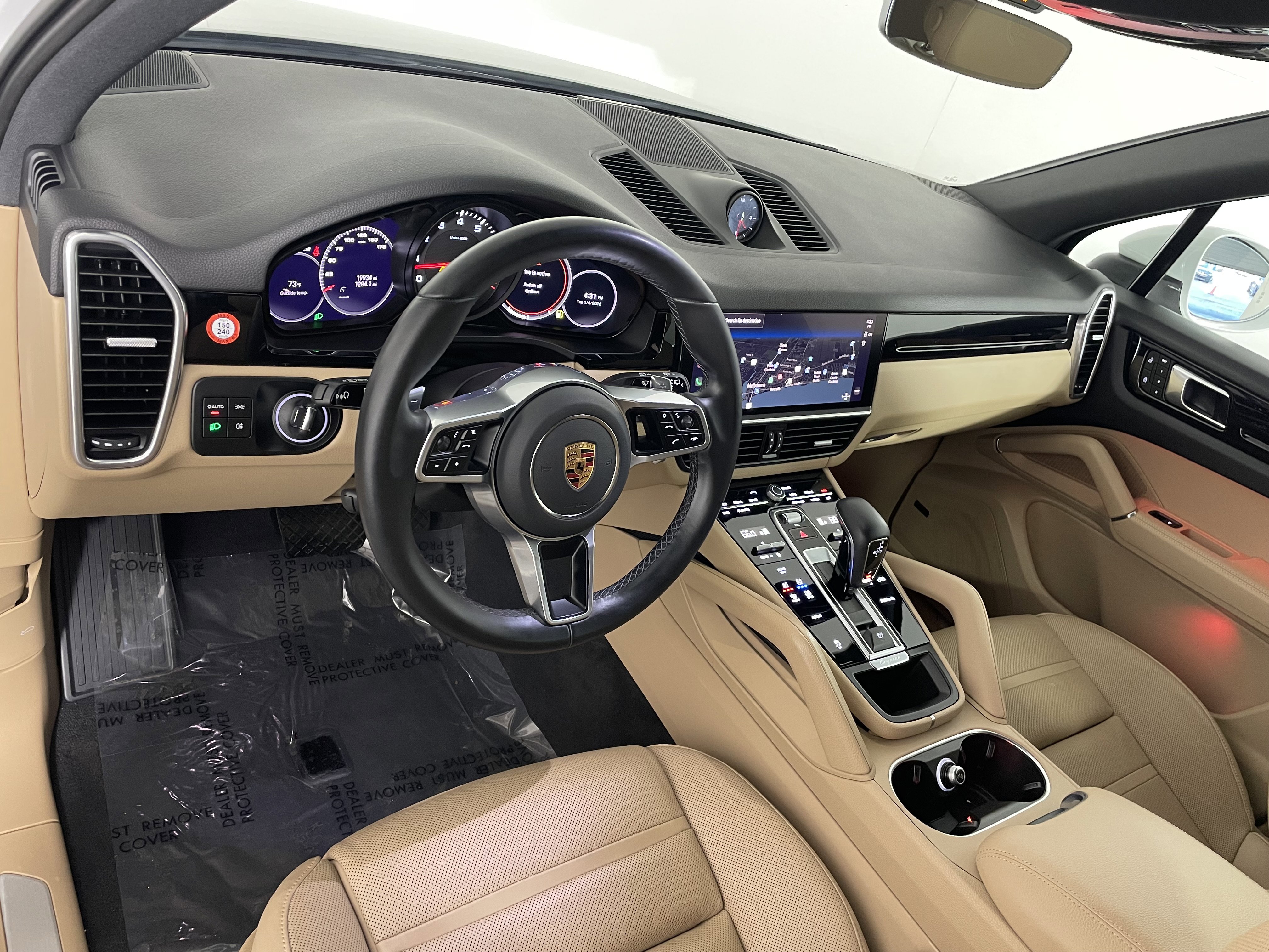 Used 2023 Porsche Cayenne image 4