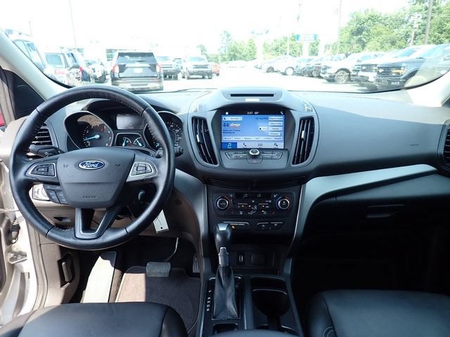 Used 2017 Ford Escape SE w/ SE Leather Comfort Package AWD/4WD image 22