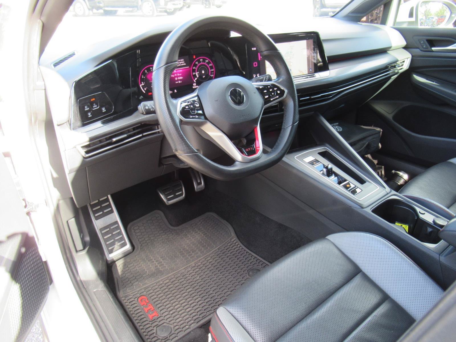 Used 2022 Volkswagen GTI SE FWD image 11