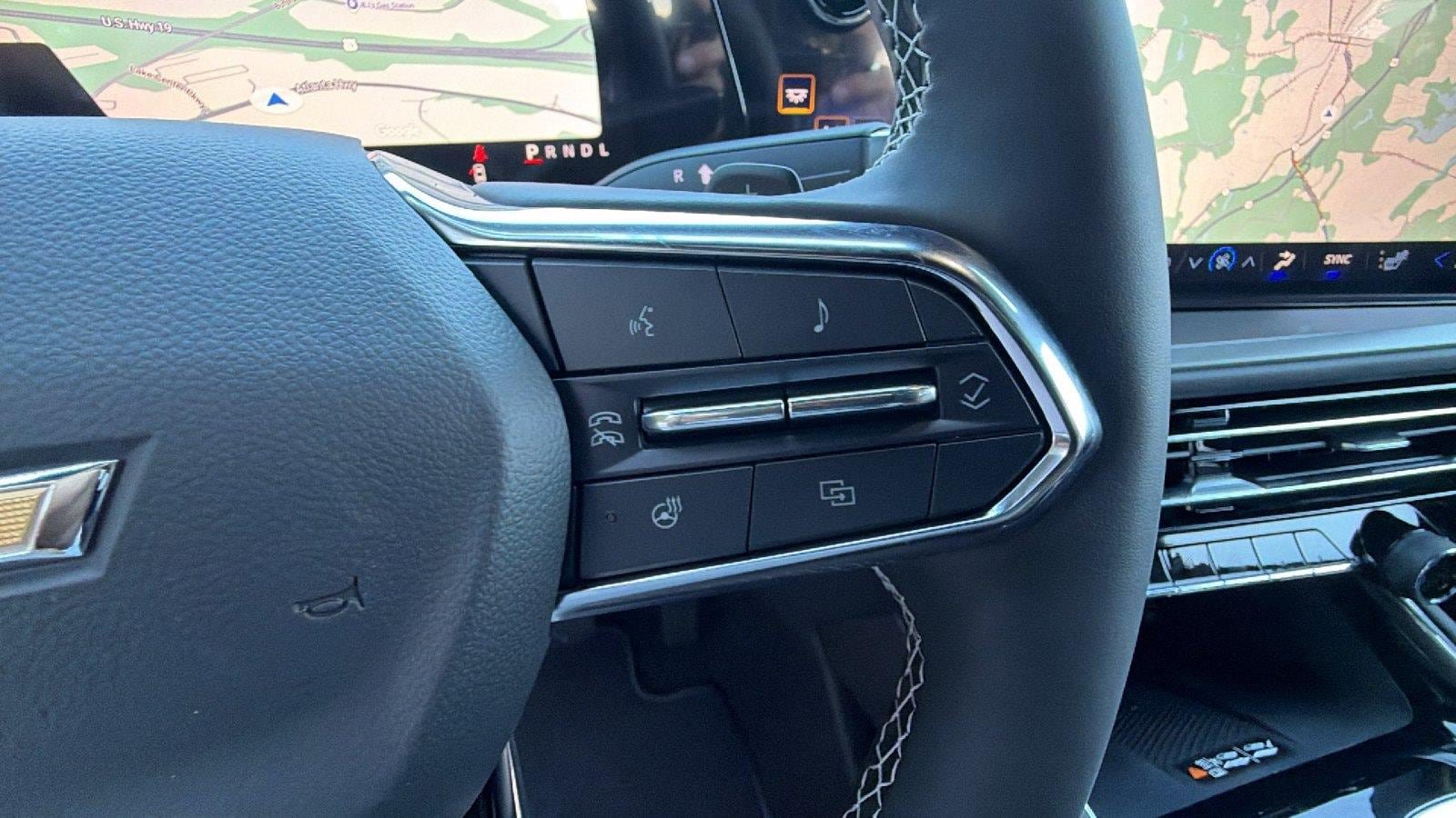 New 2027 Chevrolet Traverse LT FWD image 25