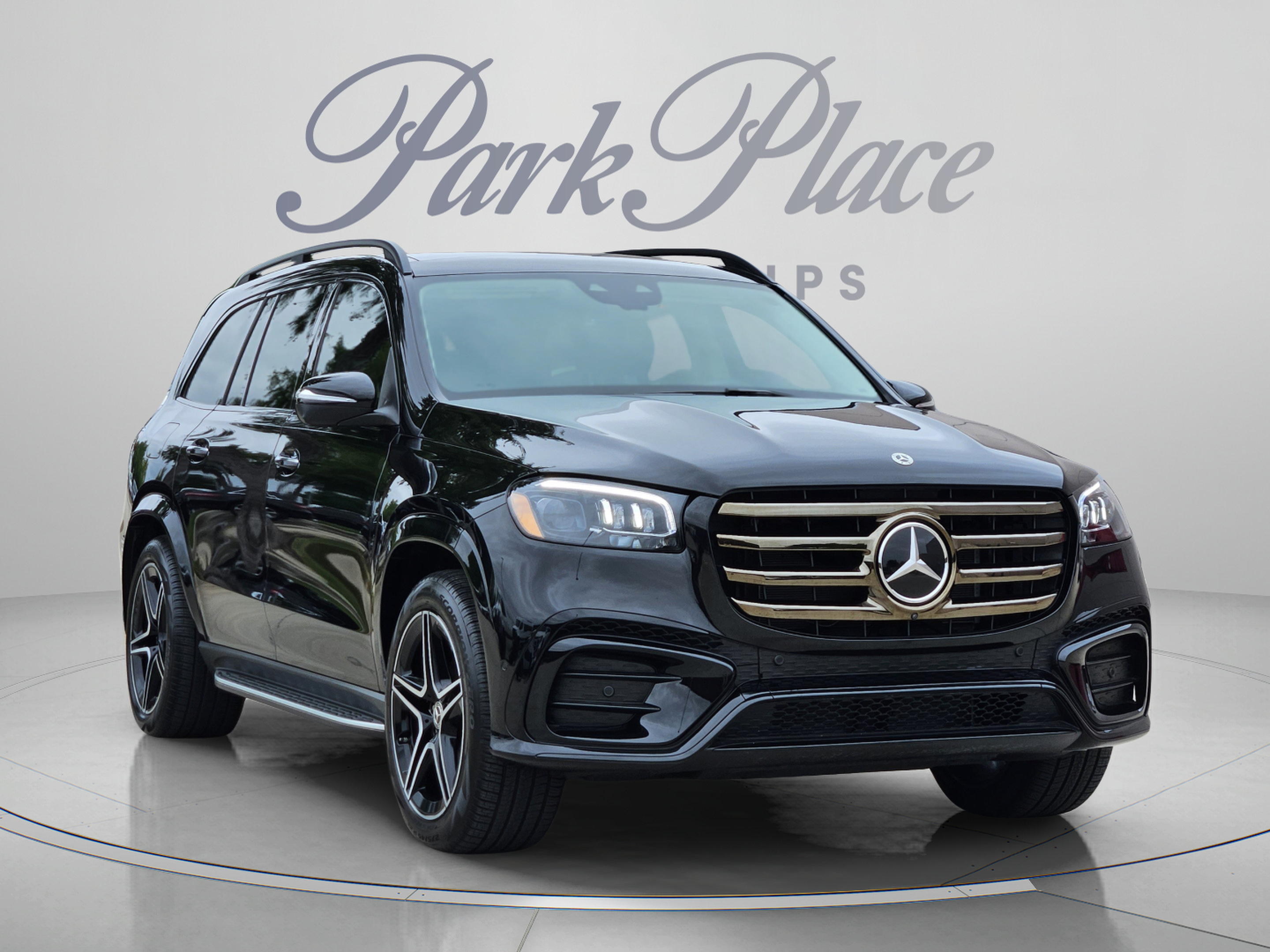 Certified 2026 Mercedes-Benz GLS 450 4MATIC image 4