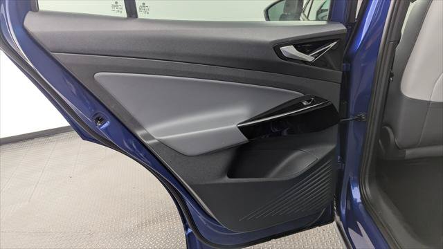 Used 2022 Volkswagen ID.4 Pro S RWD image 16