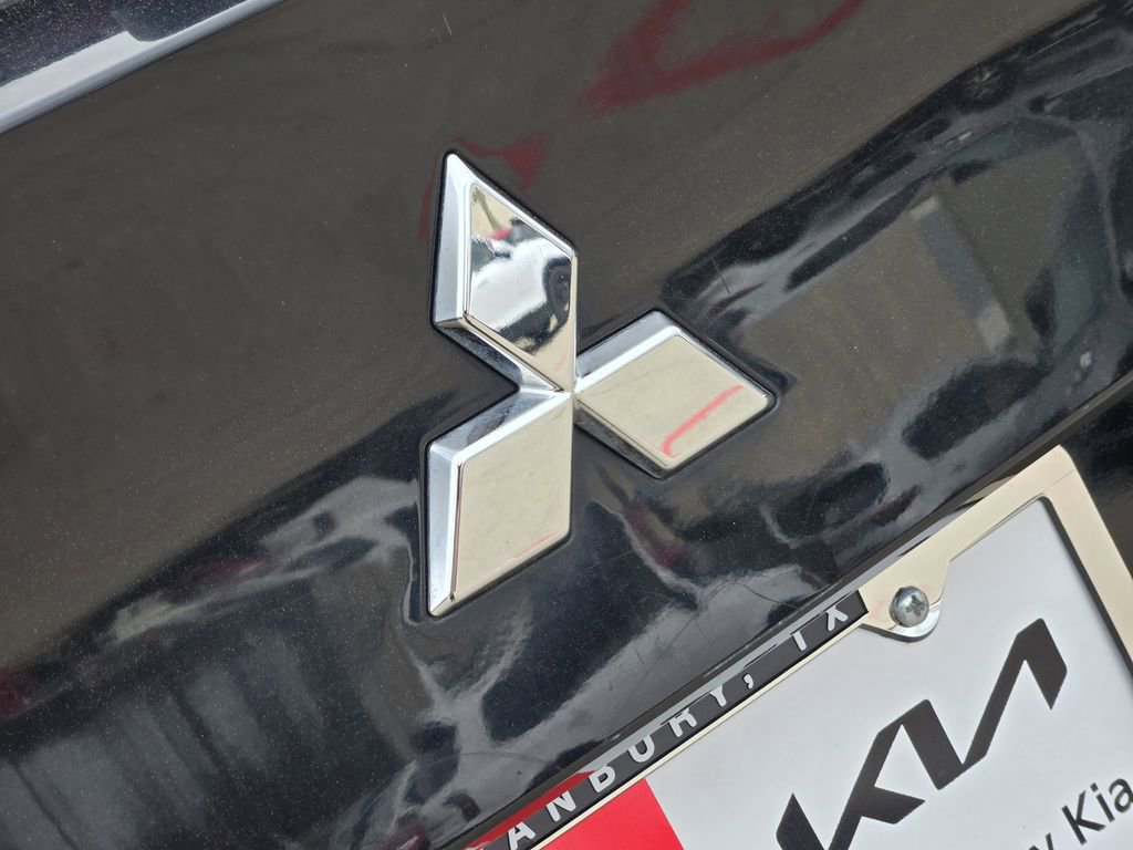 Used 2024 Mitsubishi Outlander ES image 9