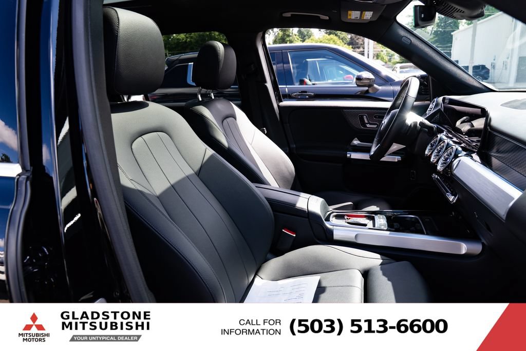 Used 2025 Mercedes-Benz GLB 250 4MATIC image 26
