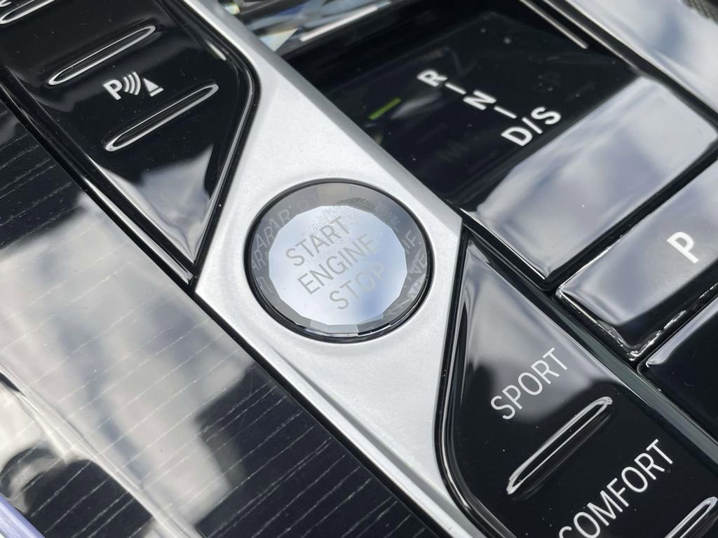 Used 2024 BMW X5 sDrive40i image 29