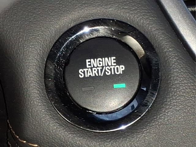 Used 2022 Chevrolet Trax LT w/ LT Convenience Package image 23