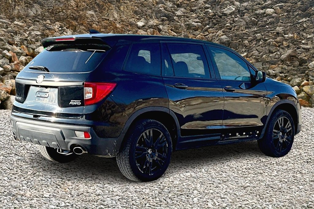 Used 2021 Honda Passport Sport image 2