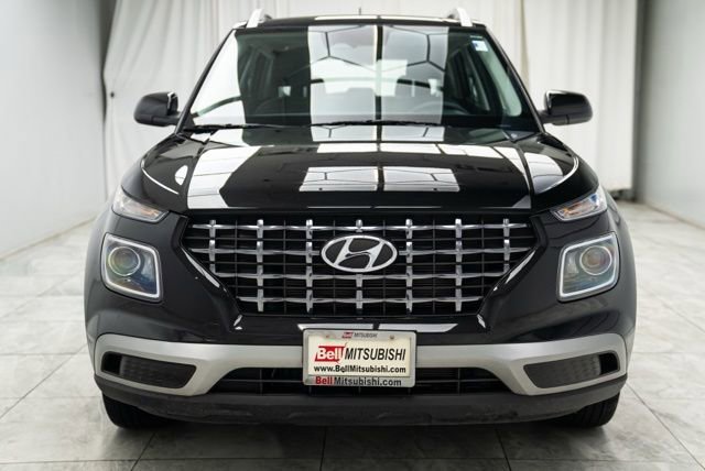 Used 2023 Hyundai Venue SEL image 5