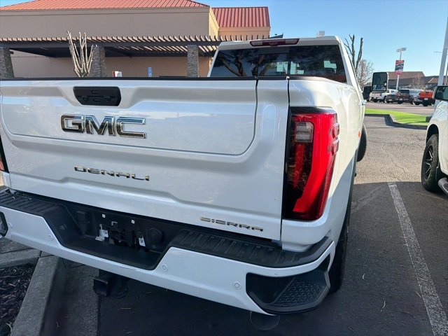 Used 2024 GMC Sierra 3500 Denali Ultimate image 6