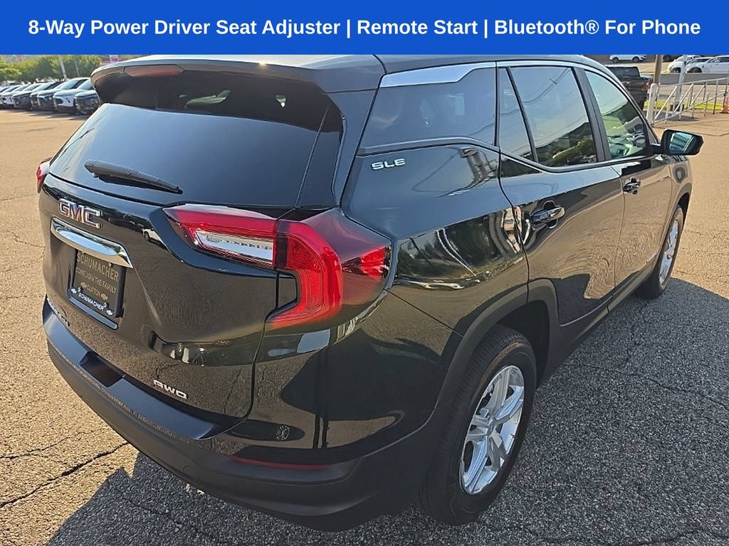 Used 2023 GMC Terrain SLE w/ Driver Convenience Package AWD/4WD image 3