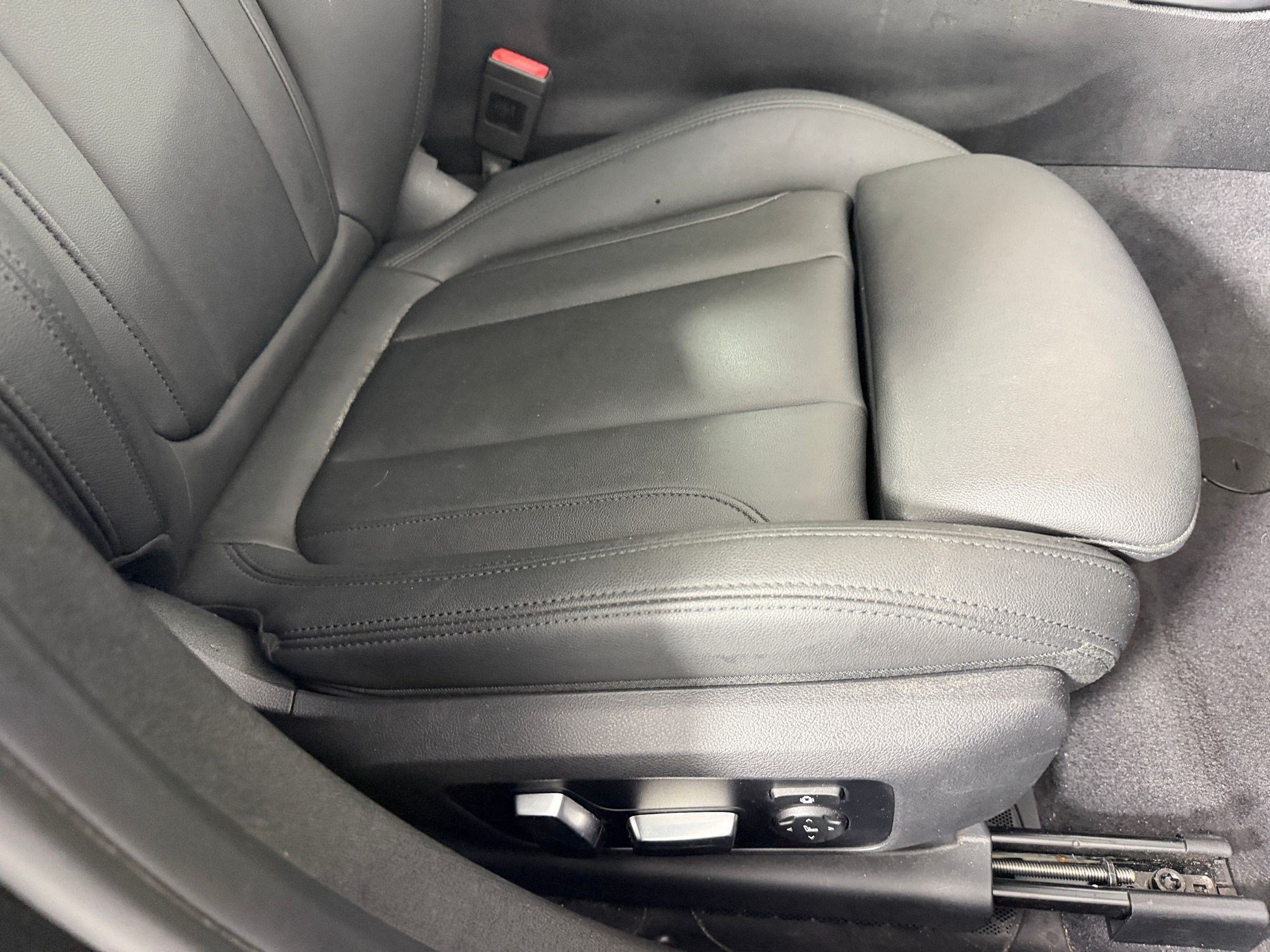 Used 2019 BMW 330i Sedan w/ Convenience Package RWD image 34