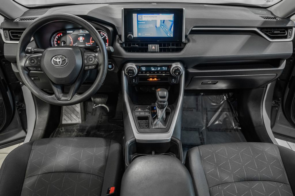 Used 2023 Toyota RAV4 XLE image 17