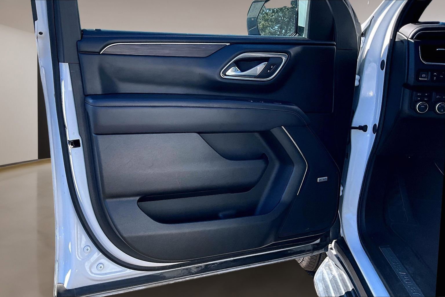 Used 2024 Chevrolet Tahoe LT image 20