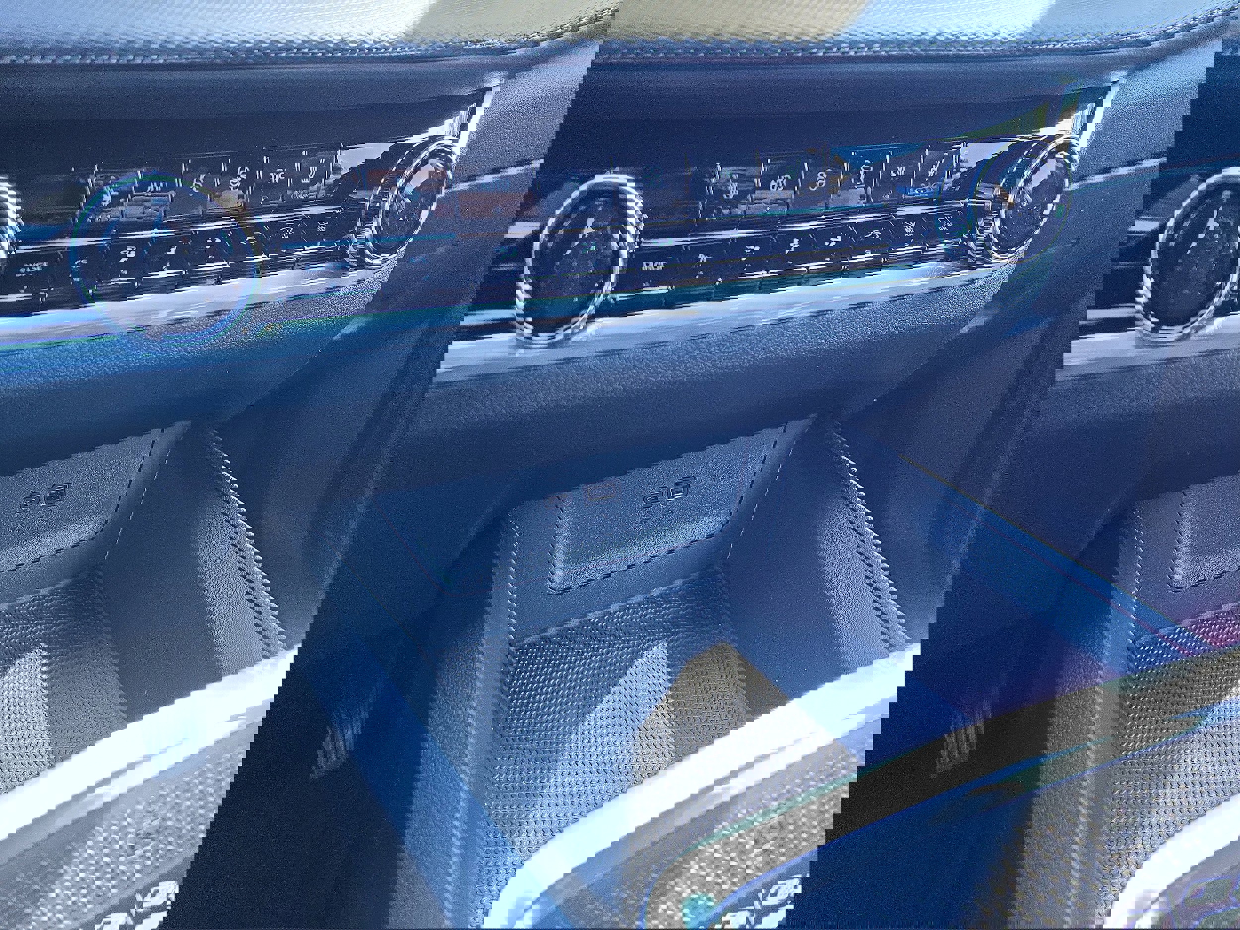 New 2026 Chevrolet Equinox LT w/ Convenience Package II image 33