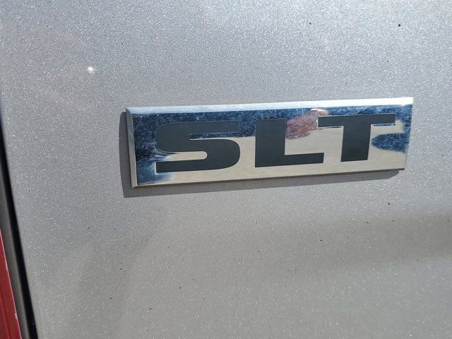 Used 2020 RAM 1500 Classic SLT image 13