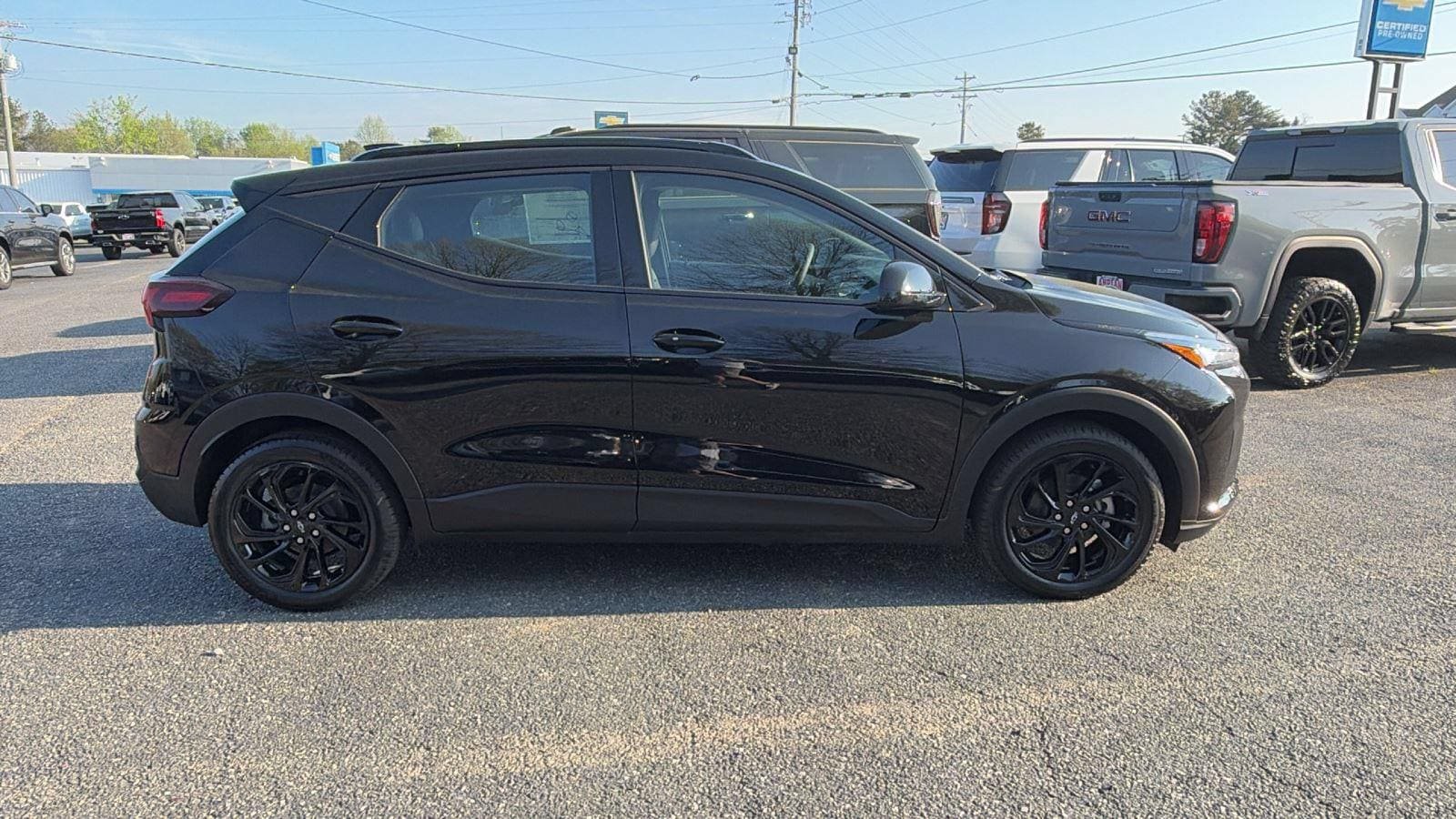 New 2027 Chevrolet Bolt RS FWD image 4