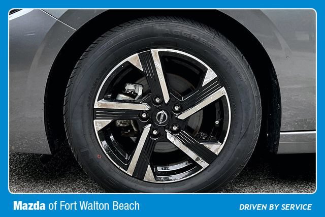 Used 2024 Nissan Sentra SV FWD image 35