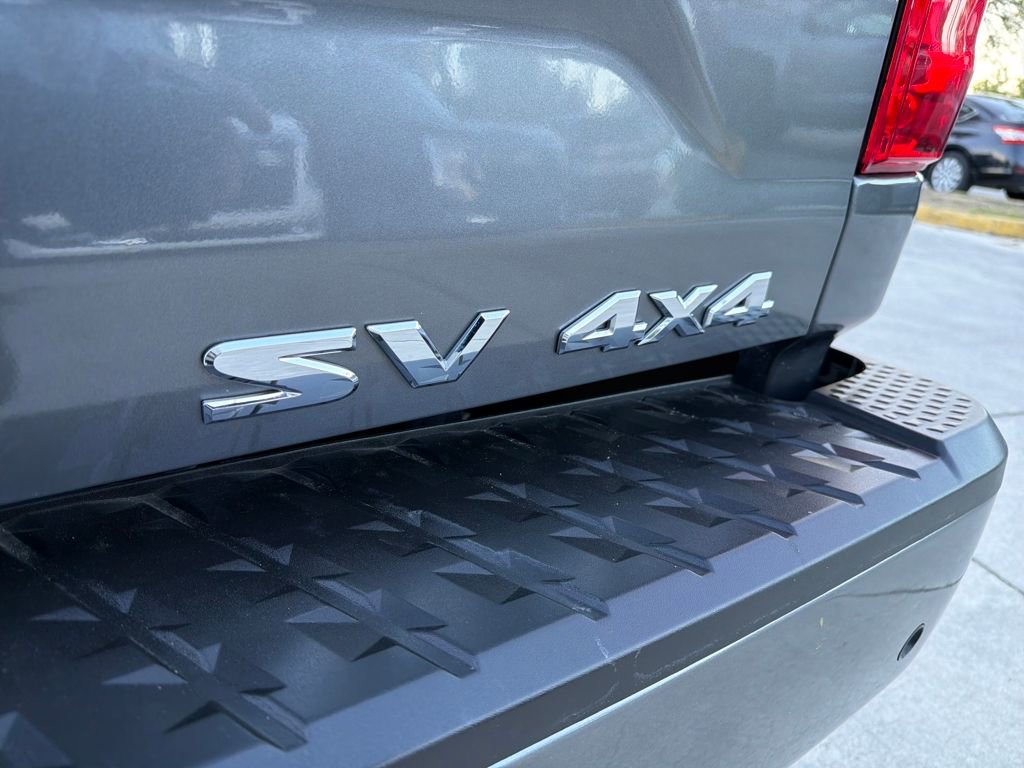 Used 2024 Nissan Titan SV w/ SV Convenience Package image 37