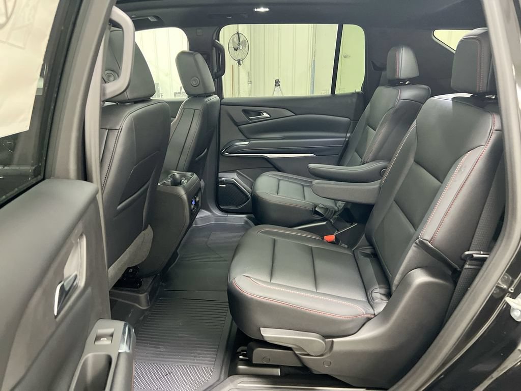 New 2026 Chevrolet Traverse Z71 w/ Enhanced Driving Package AWD/4WD image 24
