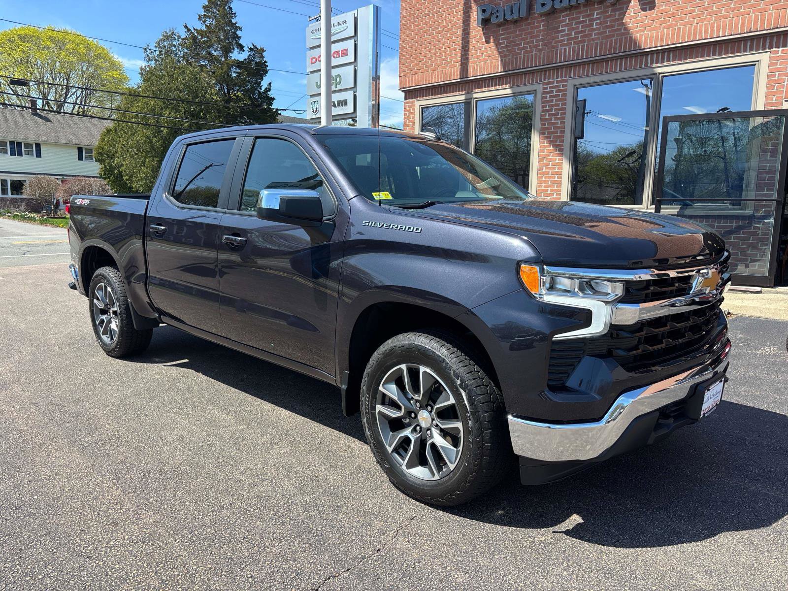 Used 2024 Chevrolet Silverado 1500 LT image 28