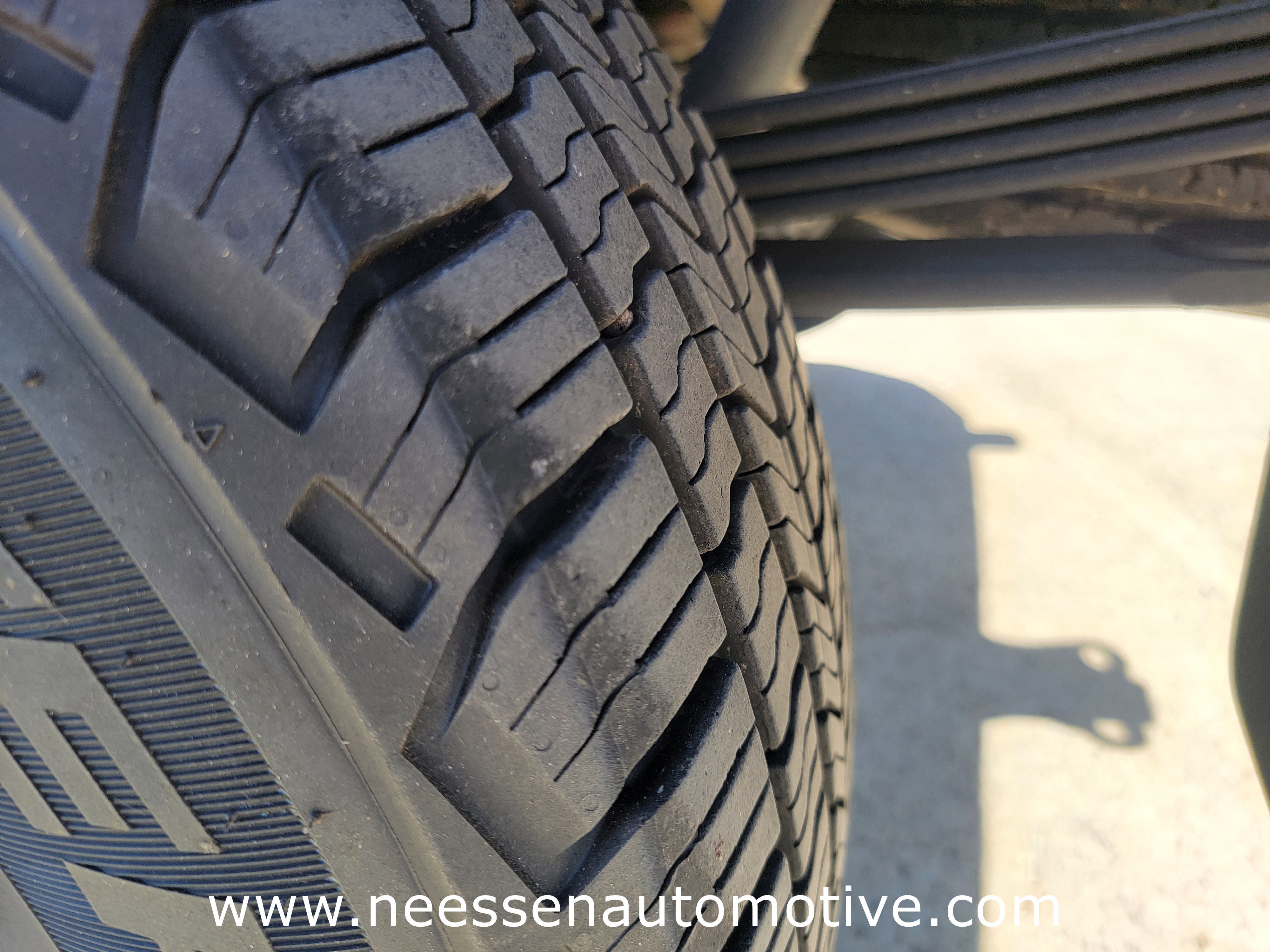 Used 2024 Chevrolet Silverado 2500 LT image 31