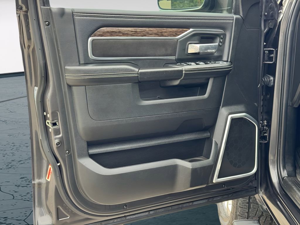 Used 2020 RAM 2500 Laramie AWD/4WD image 14