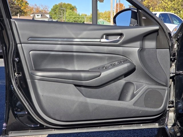 Used 2024 Nissan Altima 2.5 SV image 21