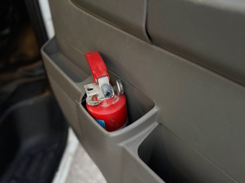 Used 2005 Chevrolet Express 3500 w/ Express Access Plus Package image 11