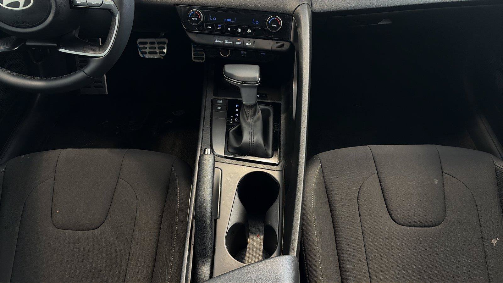 Used 2026 Hyundai Elantra Sport FWD image 22