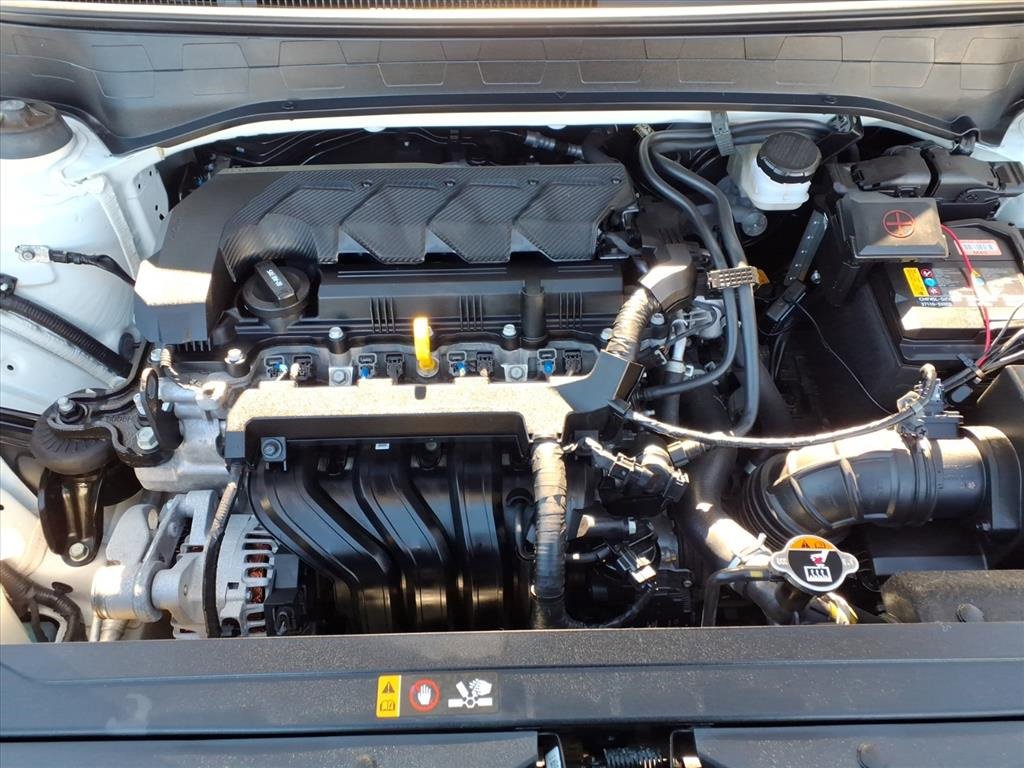 Used 2023 Hyundai Venue Limited image 30