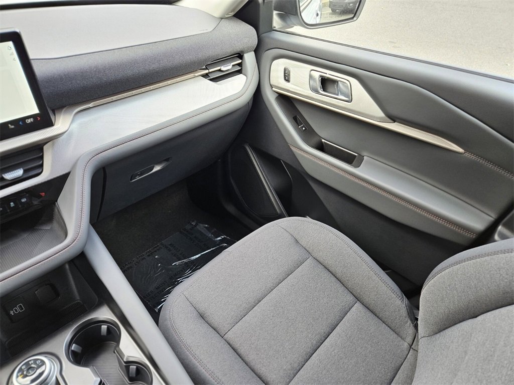 New 2026 Ford Explorer Active image 15