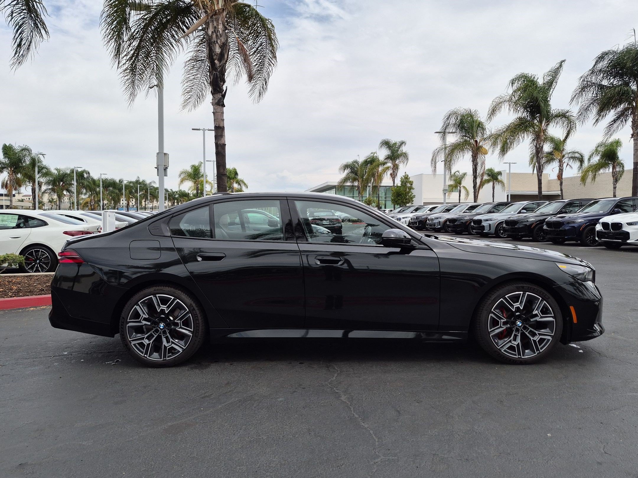 Used 2026 BMW 530i w/ M Sport Package RWD image 11