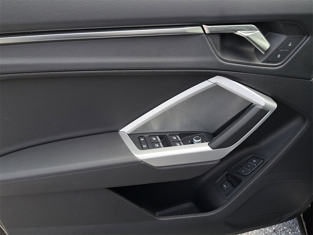 Certified 2025 Audi Q3 2.0T Premium w/ Convenience Package image 20