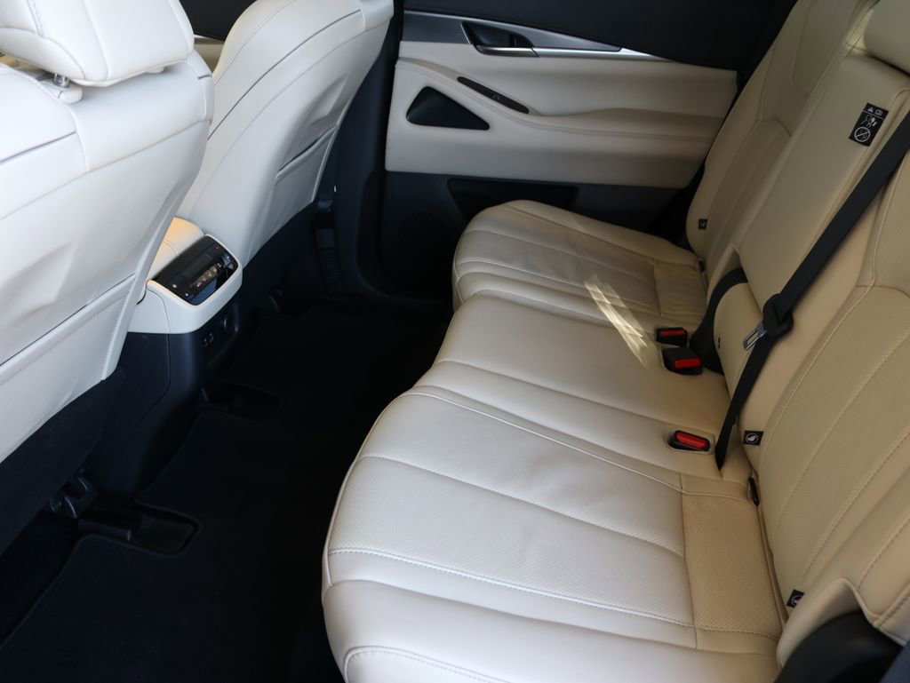 Certified 2023 INFINITI QX60 Luxe w/ Cargo Package AWD/4WD image 25