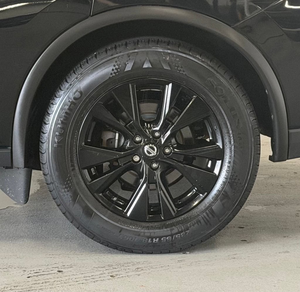 Used 2018 Nissan Murano SV AWD/4WD image 8