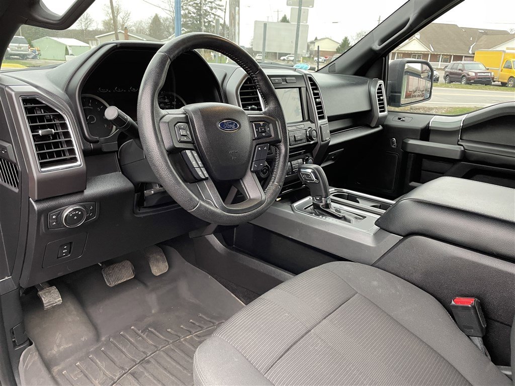 Used 2016 Ford F150 XLT w/ Equipment Group 302A Luxury AWD/4WD image 24