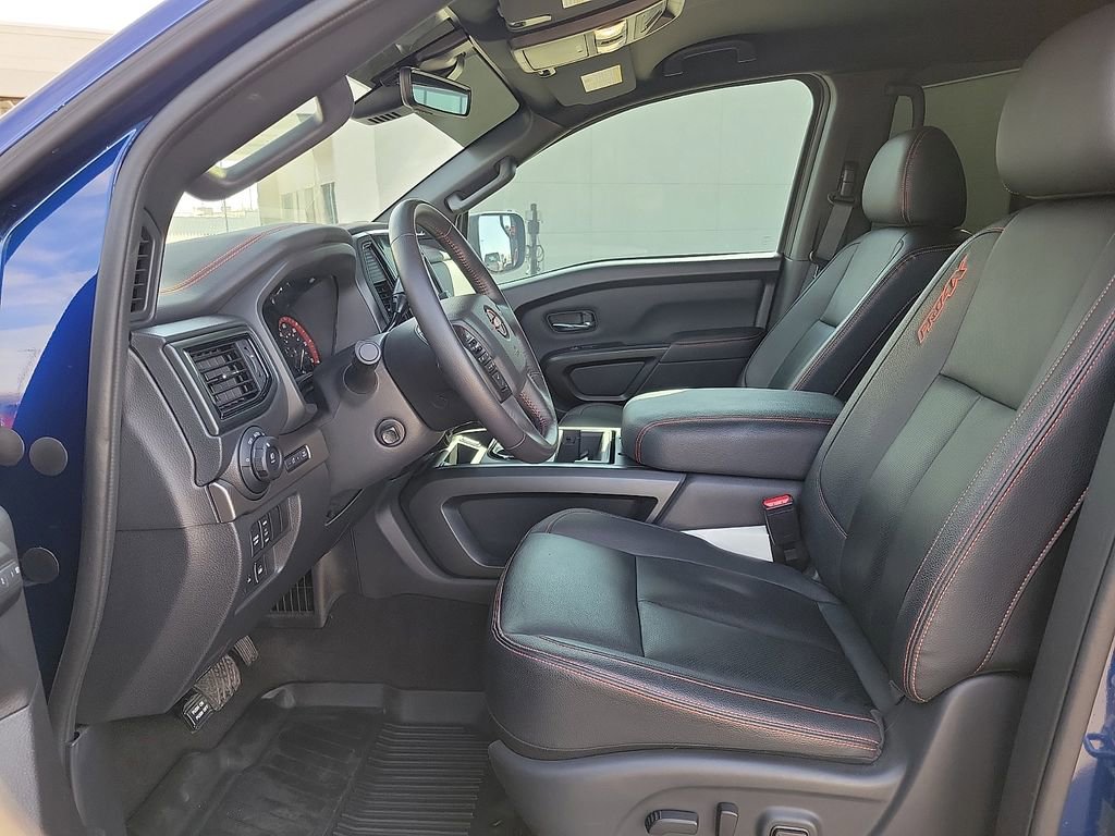 Used 2024 Nissan Titan PRO-4X w/ Pro-4x Convenience Package image 10