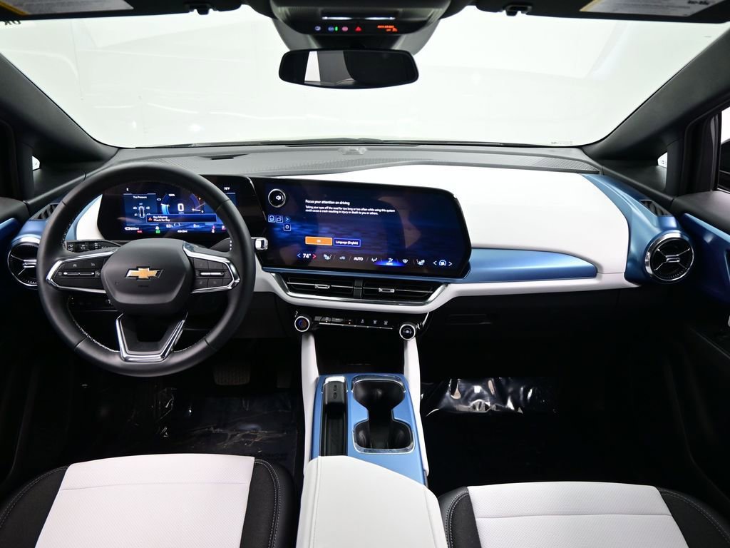 Used 2026 Chevrolet Equinox EV LT FWD image 14