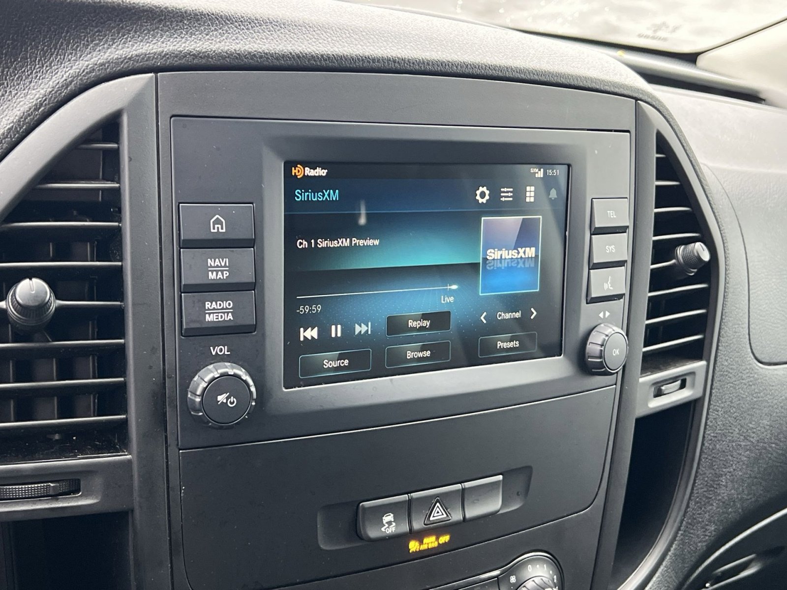 Used 2023 Mercedes-Benz Metris image 18