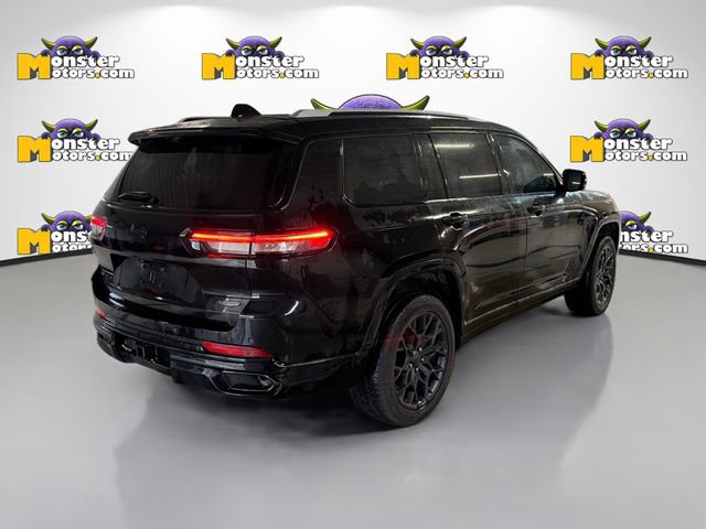 Used 2023 Jeep Grand Cherokee L Summit w/ Rear Seat Video Group I AWD/4WD image 4