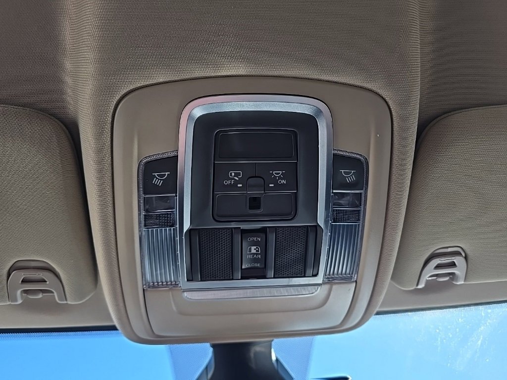 Certified 2022 RAM 2500 Laramie image 33