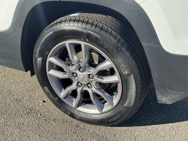 Used 2024 GMC Terrain SLT image 6